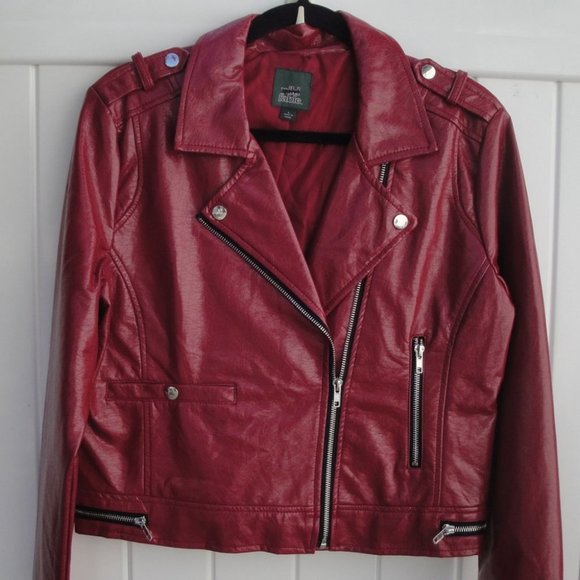 Wild Fable Womens Full Zipper Faux Leather Jacket Size Large Red Moto Cropped - Picture 4 of 4